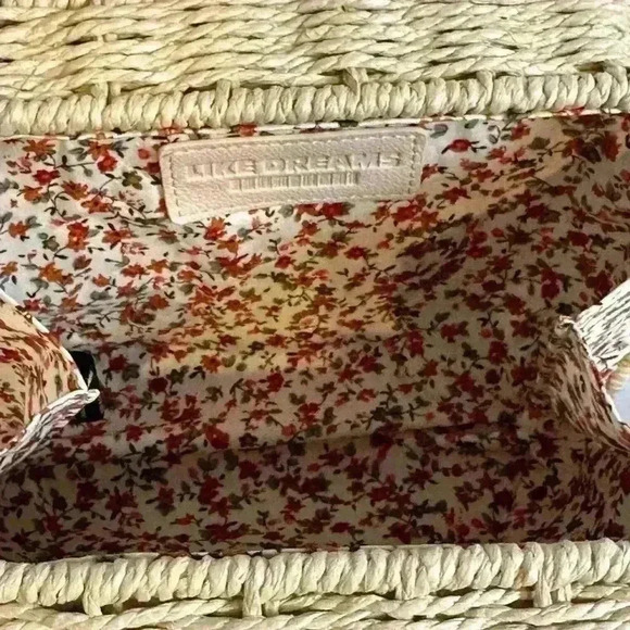 NWT- Like Dream Crossbody with Large Cream Bow - Picture 4 of 8